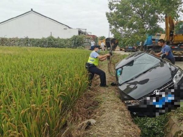 五峰县吊车出租电话_如何选择吊车的机型